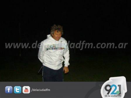 El nuevo DT en la primer práctica del verano